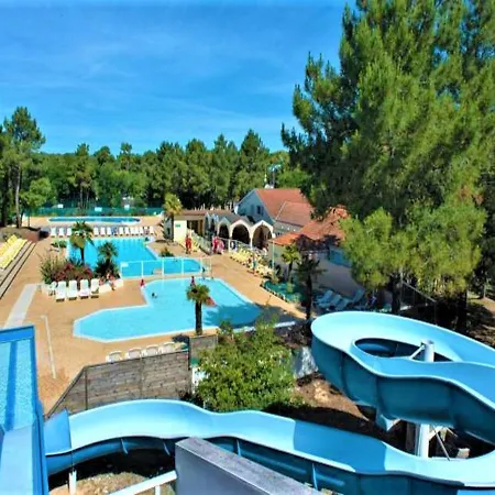 3 Bed - Sleeps 6 - Air-con - Free Parking Vakantiehuis Saint-Jean-de-Monts